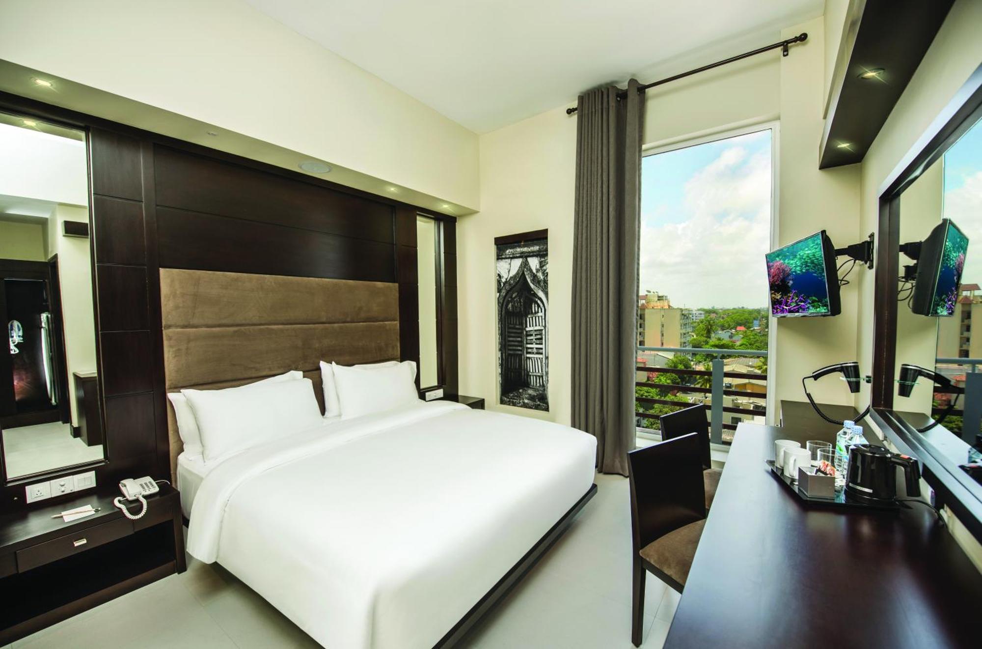 Deluxe Double Room Early Check from 11 AM & Late Check-out until 2 PM On Availability