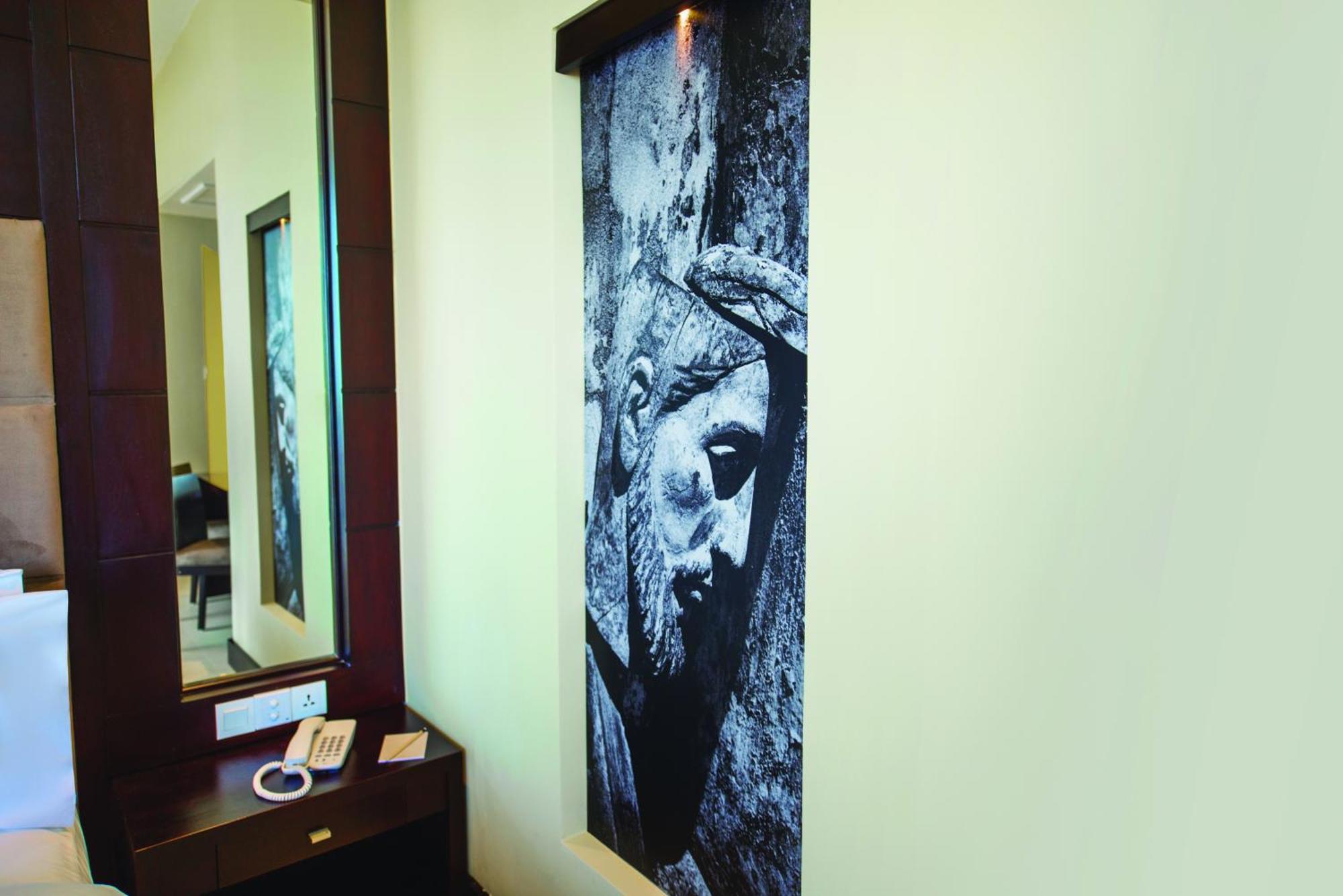 Deluxe Triple Room Early Check from 11 AM & Late Check-out until 2 PM On Availability